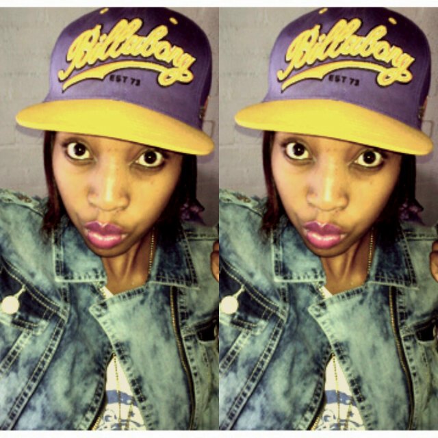 I`m Juss Muh Awesome self sbalii , Im Juss one of a Kind Don' Get Mii Twisted wii' all of this fake Hunnies outchea , ưм Juss TheeBeau'Monde ♡ッ