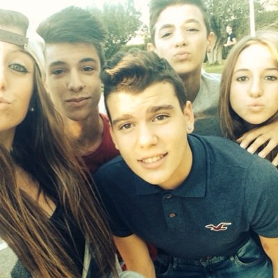 paulitaoron's profile picture. En las malas mas que en las buenas, tu niño te quiere.