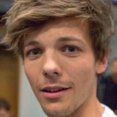 PLEASE FOLLOW @rllylouis_ SHE GAVE YOU THIS FREE FOLLOW XX