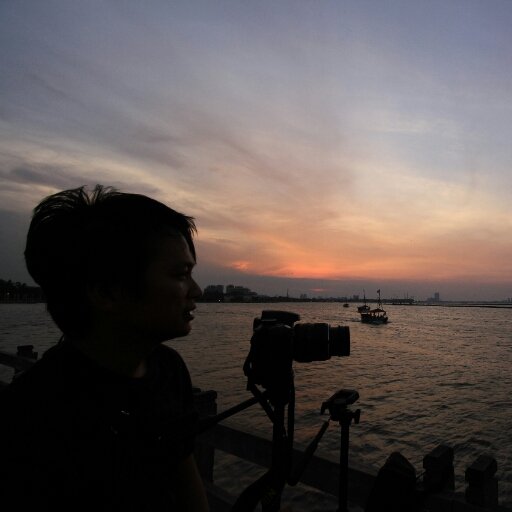 jef_rock's profile picture. Official twitter of Jefri Simorangkir. jeFri pake f, bukan jePri pake p