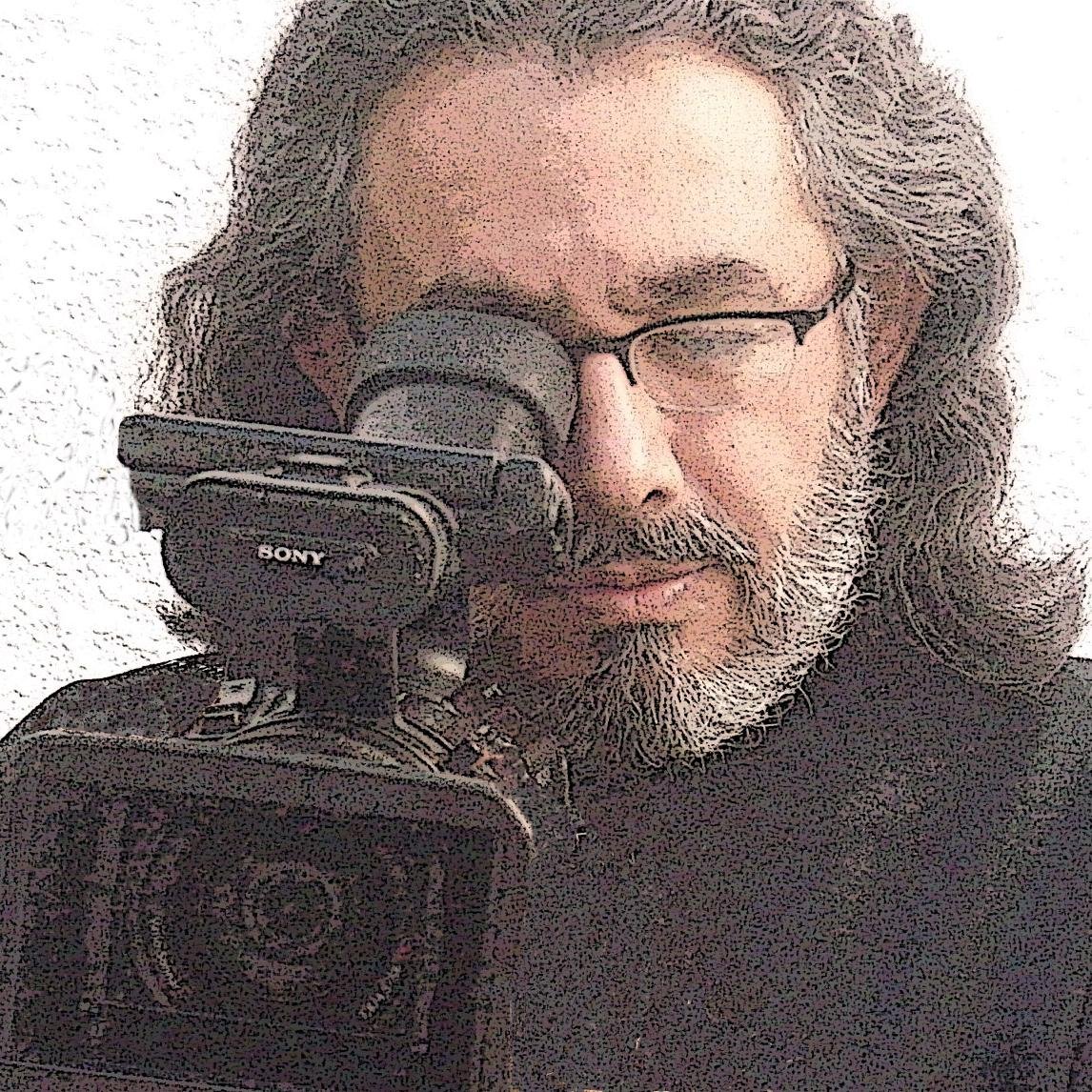 ricuarzo's profile picture. Guionista, productor y director de cine documental