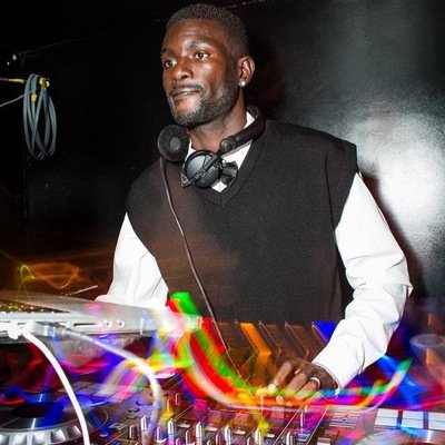 Cool Master has been on the decks since childhood, playing at all the family parties before moving on to pubs, clubs and dancehalls. Today he hosts shows in var