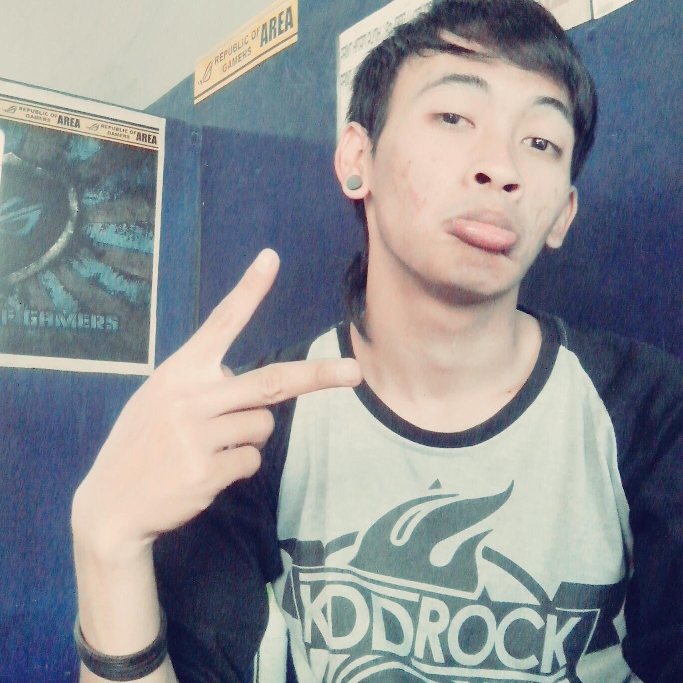 Deeaamukliz's profile picture. Stay be yourself || Tujuh || Kawan & Lawan || strifesen || ~The Lost Boys~ || Pengikut nabi MUHAMMAD SAW         ●▬▬▬▬▬▬ஜ۩۞۩ஜ▬▬▬▬▬▬●