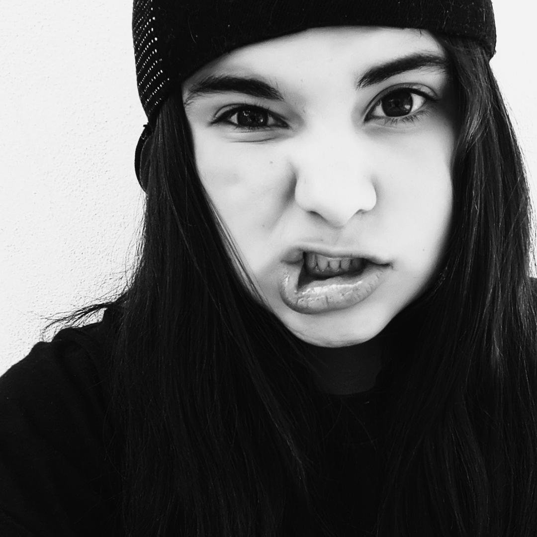 Patinar es lo que soy, Patinar es lo que Amo, Hoy y Siempre/Rap,Rock/Criaturita del Señor, Soy Walker(:   Seguime y te Sigo