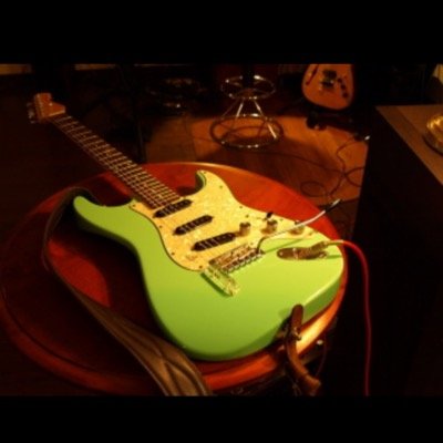 尚絅学院の軽音部に入ってます♪ ギターとかベースやってます(^^♪ 気軽に絡んでねー(*´∀｀)
