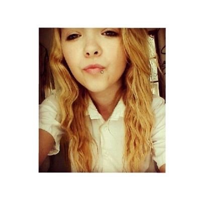 Name's caitlin! Hollywood Ending-dannys girl! Ryan Boyling:) o2l❤❤