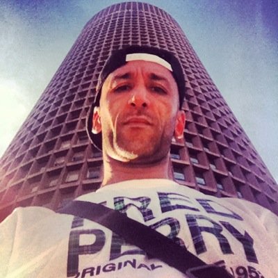 rappeur , fondateur et responsable du label indé meussiderecords , ainsi que du kerosenestudio , animateur de l'émission hip hop préviens les autres a lyon !