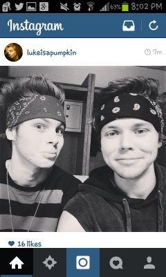 hemmo_girl_1996's profile picture. i wount to be a professional fangirl when I grow up. 5sos is bae. leage of ledeges