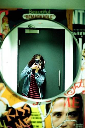 justjs23qk's profile picture. Heresy grows from idleness.