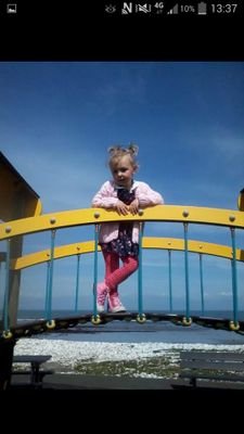 relf2014's profile picture. New phone ergo new account....ignore my previous one. Not that I tweet that much, ta!