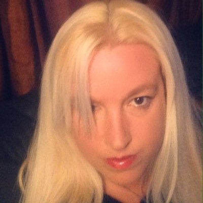 loopylou2102's profile picture. 