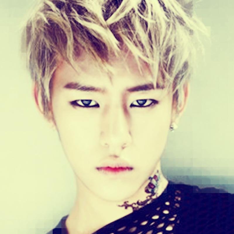 PaoloAbuz's profile picture. 