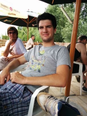 Maxim_Maes1's profile picture. _Graduate Finance and securities_ _Bachelor Communicatiemanagement_ 
Wielerfanaat, sportliefhebber in het algemeen