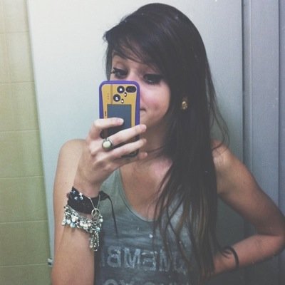 17, modelo, aspirante secretaria, NUTELLA :)