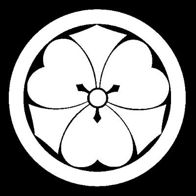 娘の授かり婚により40歳でおじいちゃんに。
長男も結婚し現在孫4人。次男もいつの間にか社会人。 
車･波乗り･スキーにアイドルから極○まで。 5度の手術で未だ健在。