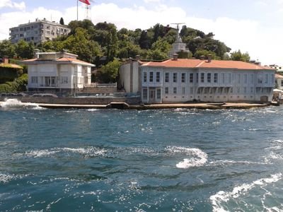 csahincik's profile picture. 