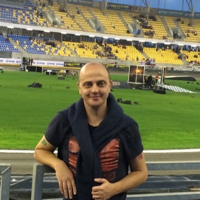 English exile living and working in #Bydgoszcz Poland. married to Anna Marta. Chairman of #dronfieldvicdragons Supporter of #swfc Bit of a boxing fan.
