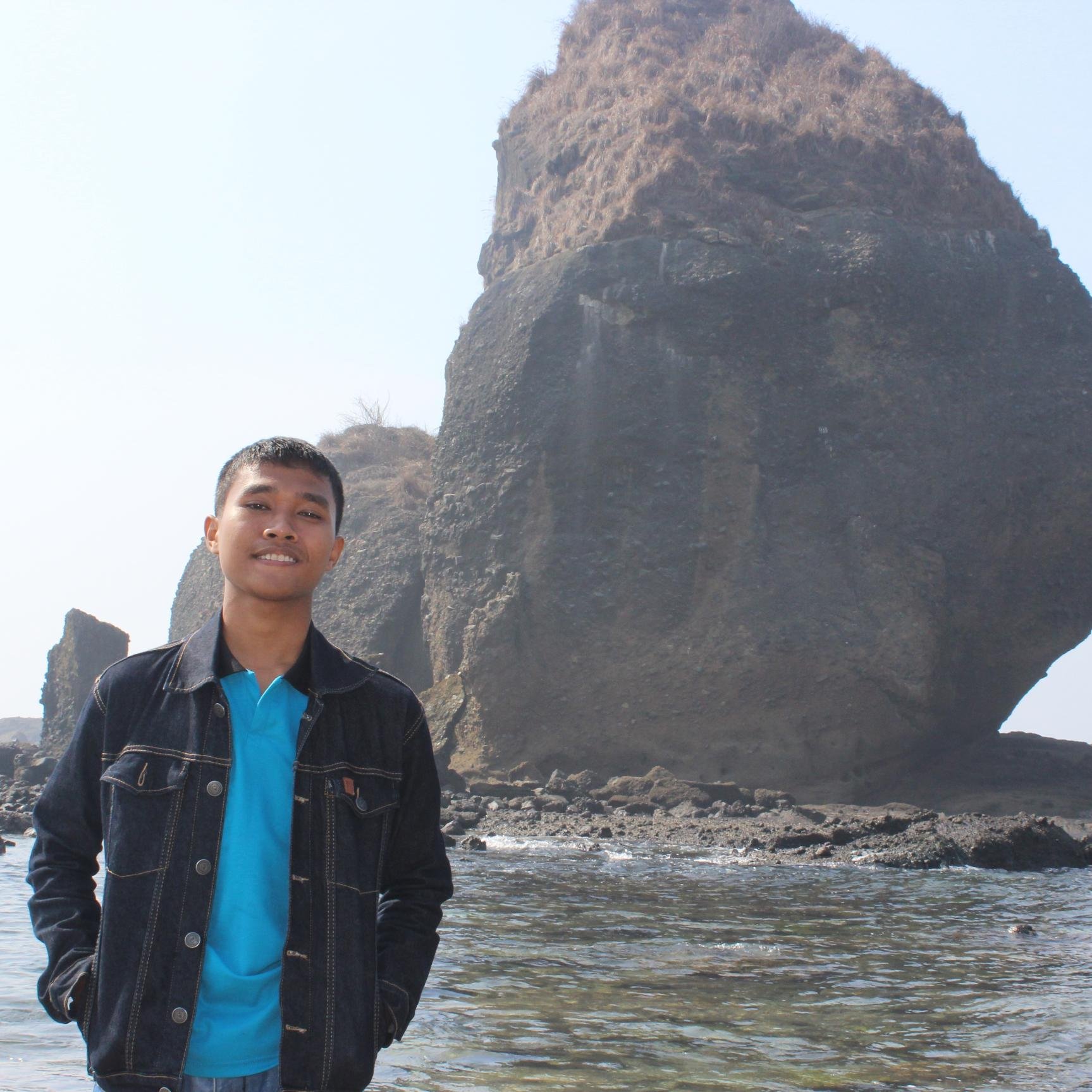 Muji_Suharsono's profile picture. you make me smile