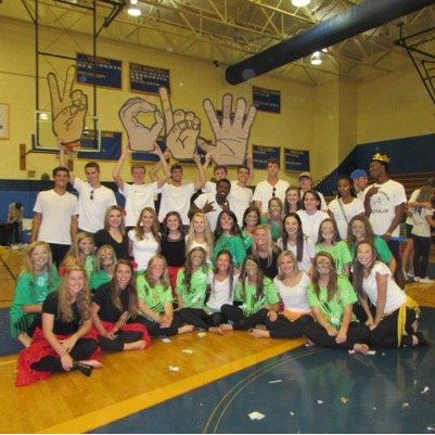 Follow for important information for Wren High School Seniors c/o 2015 #WrenSeniors15 AND @Wrenseniors15 with photos for Senior Video