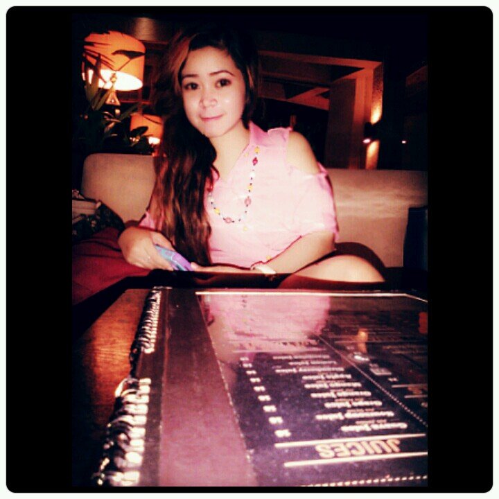 moeymoi's profile picture. 