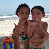 Cristi Gonzales (@9f0462bf93b2448) 's Twitter Profile
