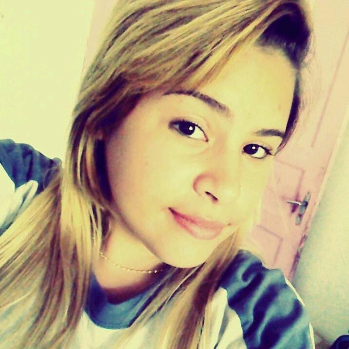 Carol_CarlosS2's profile picture. Menina Sonhadora' ;)