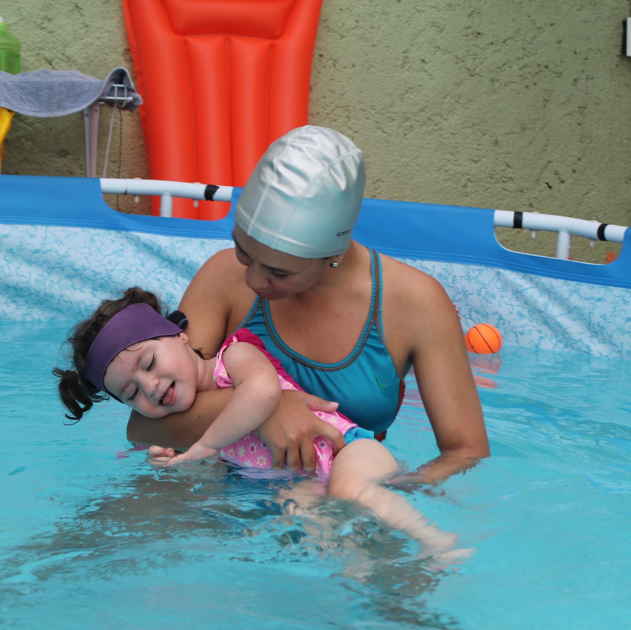 piscina terapeutica para niños con discapacidad, piscina temperada y techada, ubicados en altamira, para todo tipo de lesiones motoras y neurológicas