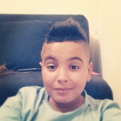 J'ai 13 ans j'aime rigoler tu vois alors le gens qui font zerma des tminik sur leur mec ou leur meuf j'aime pas sa alors le fragile j'en veux pas !!! made in my