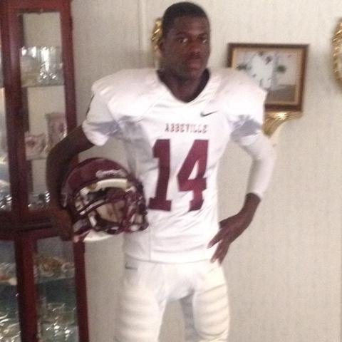 I play football for Abbeville high school # 14, 2cool ALL DAY. yall n***as dnt think im bout it. yall gne see im bout dat s**t that I say I am. luv my chelly