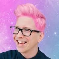 || I love Tyler Oakley, Troyler, Zoella, Food, Music, and Starbucks :3 || (Suscribe to my youtube Fabulous Gabulous x3 )