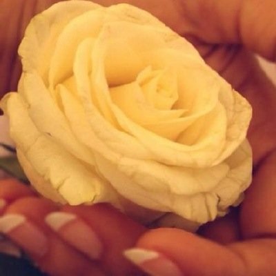 ‏صبرًا لعل الأيام تأتي ب الأحلام رآكضة ولعل الأحلام تسبق الأيام آتيه
