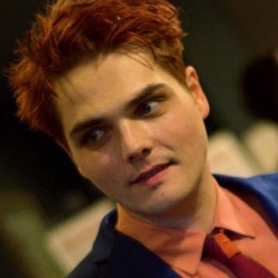 i really love gerard way, so i created this account so i could post nothing but pics of him bc i have no life {i'm @drugstorejuarez}