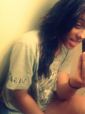❤Chewyy here^.^ 18..Motivation:Live it to the Fullest!!❤ Instagram&kik:Swaggit_obey...FollowForAFollow? Yes, i think so, lol... Muahhh