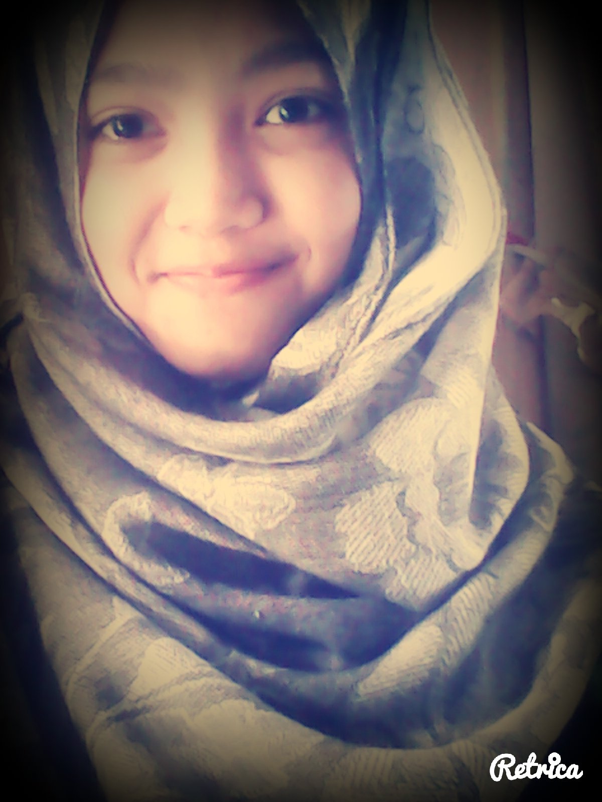 Hye My Name is Nur Shuhada bt Azlee . My years old 14 . I stay BTR flat sri kota .You follow me. I will follow you back :)