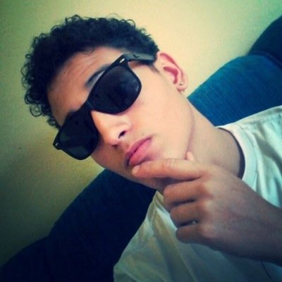 sou lindo, perfeito, legal e mentiroso