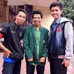 Siapkan potensi dirimu untuk menjadi bekal hidupmu,siapkan ibadahmu untuk menjadi bekal akhiratmu,siapkan amalmu untuk meringankan timbanganmu nanti