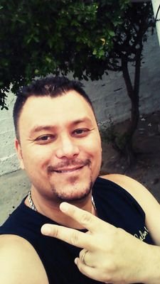 Sou Simples,Sou Flamenguista ,Curto Tatoo,Amo A Vida E Sou 1 Cara Família.