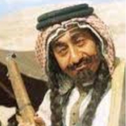 من ابرز شيوخ القبيلة واللي مكذبني يشوف صورتي دايم بالانترنت وعندي خمسة بشوت حساوية وعندي قريشات مشيختني وعندي ذود ومعرف هجرة