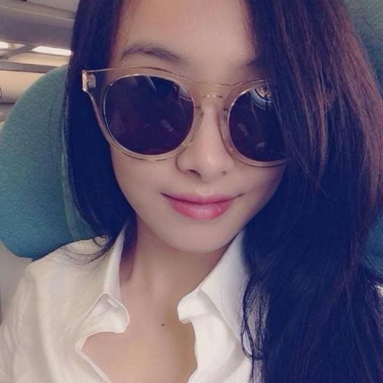 svictori87's profile picture. SM Entertaiment,f(x)
This is a parody account of victoria song artist of SM entertainment