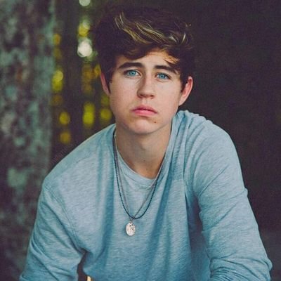 sorry 4 wasting ur  time reading this ugly thing  can ufollow @cameroncondom she's gonna follw u back tnx pretty