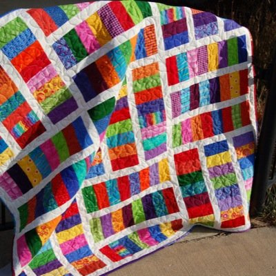 JulieRounds's profile picture. 