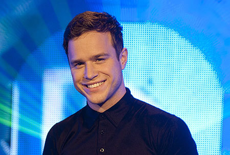 Olly Murs twitter team. He can sing, dance and entertain - what a man!