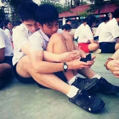 เช้ามาเป็นเงี่ยน สายมาเป็นเงี่ยน เที่ยงมาเป็นเงี่ยน บ่ายมาเป็นเงี่ยน เย็นมาเป็นเงี่ยน ดึกมาเป็นเงี่ยน เออสรุปเงี้ยนเงี่ยน เงี่ยนทั้งวัน