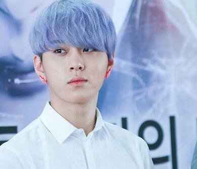 RPWNA| Yong JunHyung Beast. member terganteng,Main Rapper. 89L