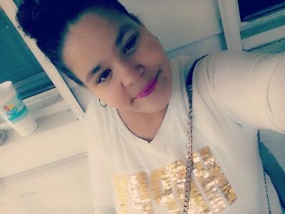 Steviewifey20's profile picture. Taken By One