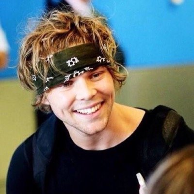 follow @nightdriveirwin
