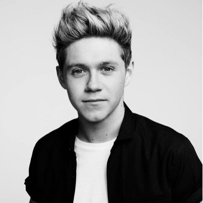 ฟอลฟรีเพื่อดรชน.ทุกคน กรุณาฟอล grtittiya pls follow grtittiya.    1D