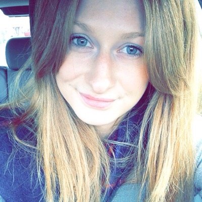 zoe_zimm's profile picture. Pombears & Prosecco