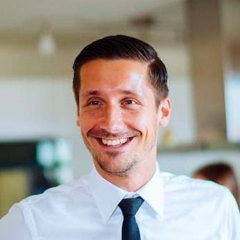 danielpiterak's profile picture. CEO & Founder at @DannyPstyle - handmade leather products for your Apple devices.