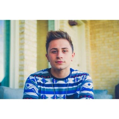 chasingpape's profile picture. 